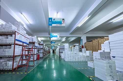 شركة جيانغسو جونشي للبصريات المحدودة