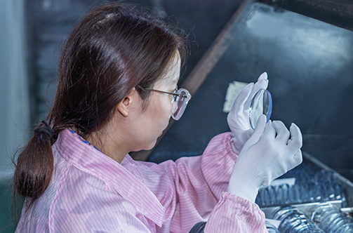 شركة جيانغسو جونشي للبصريات المحدودة